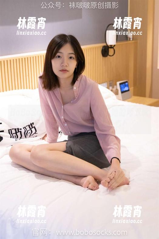 BoBoSocks袜啵啵 - 奶油与她的两双靴子：摄影师眼中的完美写真！
