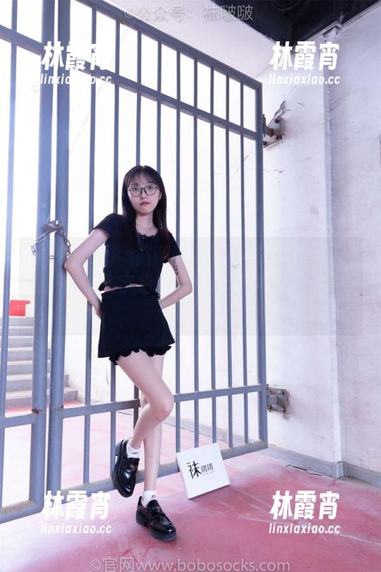 BoBoSocks袜啵啵 - 小甜豆与温暖的沙滩：两双人字拖的免费图包绝对是夏日必备！