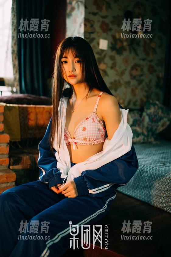 GIRLT果团网 - 陈雅漫粉色图册，最新出炉，谁能拒绝这种甜腻的诱惑？