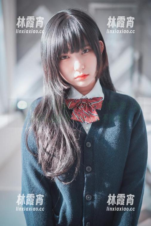 Hizzy(히지)与她的白衬衫照片合集：怎么才可以把简单穿得如此不简单？