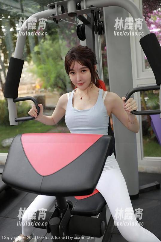 MFStar模范学院 - 随性户外写真，跟着王梓童Doirs一起追逐光影，时光似乎都慢了下来？
