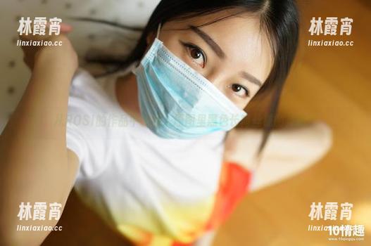 ROSI口罩 从ROSI的作品中找到:原图里黑色长筒丝袜的灵魂!