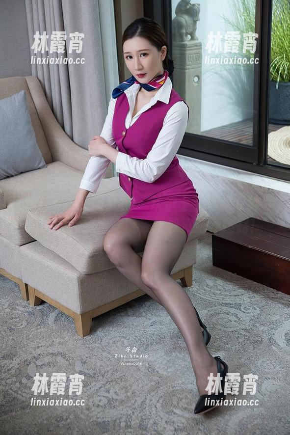TouTiao头条女神 - 从护士到写真女神：冯雪娇的变身之旅，获取资源不迷路！