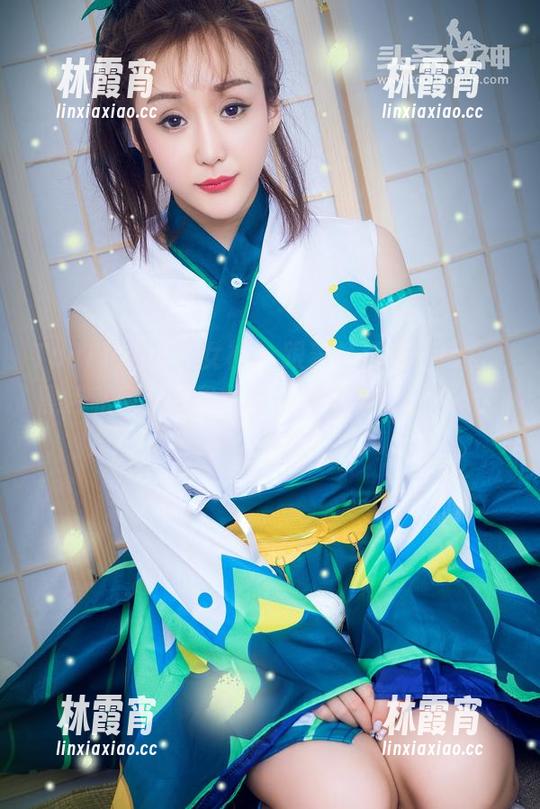 TouTiao头条女神-杨漫妮baby TouTiao头条女神 - 跟着杨漫妮baby,黑色私房图集里的每一张都是潜在的‘女神’名片!