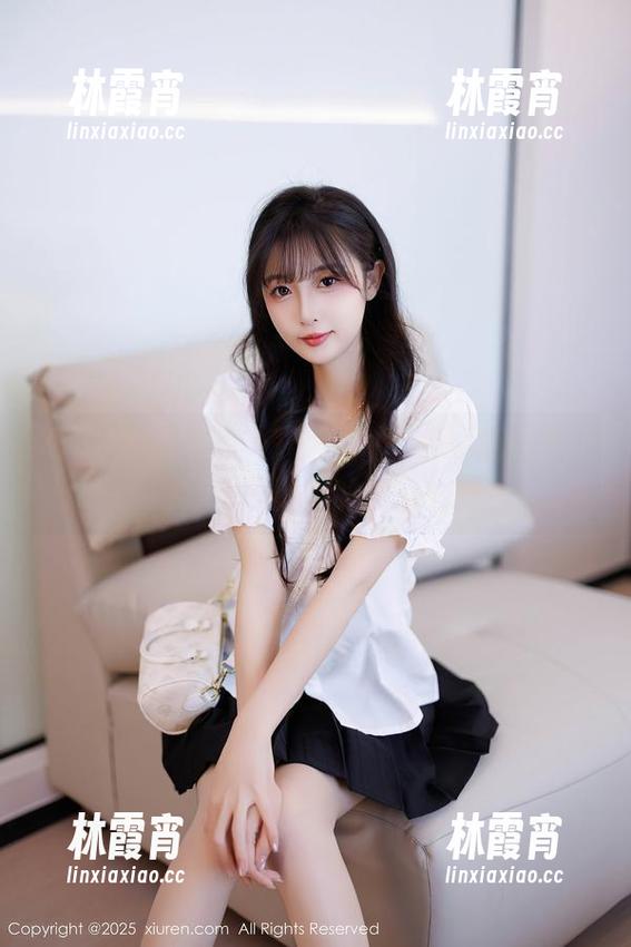 Xiuren秀人网 - Nancy小姿穿连体衣，高清分享最真实的日常时刻！