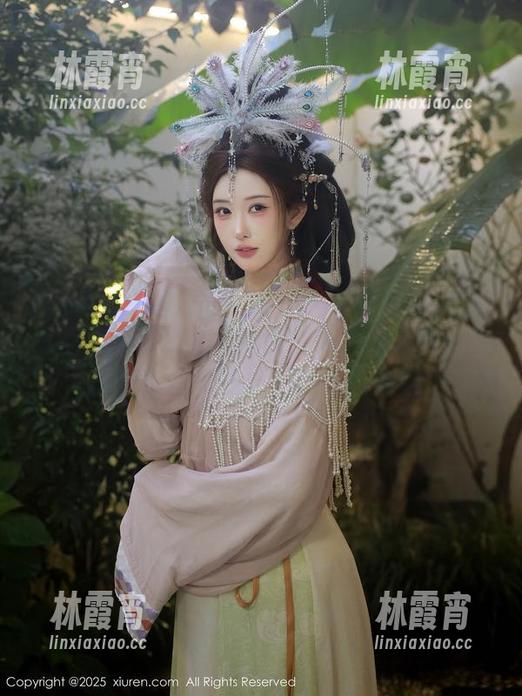 Xiuren秀人网-司妃SL Xiuren秀人网 - 嗨!来看看司妃SL的牛仔裤美图吧,真的想说,穿牛仔裤的心情就像偷来的甜点,完美又忐忑!