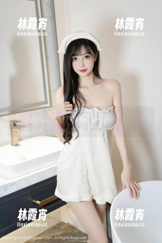 Xiuren秀人网-李七喜 Xiuren秀人网 - 李七喜的女王写真集,让我觉得生活也可以如此华丽而又平凡。