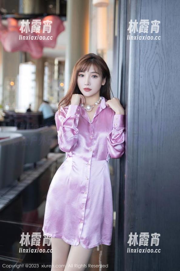 Xiuren秀人网 - 私拍合集：看艾希儿如何在户外玩转时尚，真是有点小嫉妒呢！