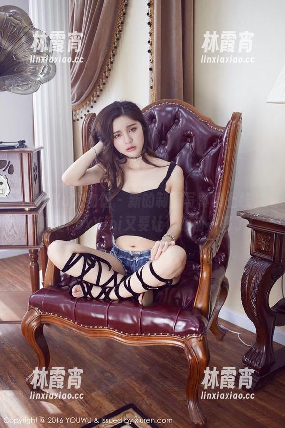 YouWu尤物馆 - 新的制服写真集上线，孟狐狸FoxYini又要让你眼前一亮了！