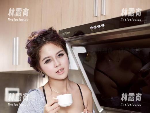 YouWu尤物馆 - 艾小青的吊带—我只想说，谁能拒绝这样的免费美图呢？