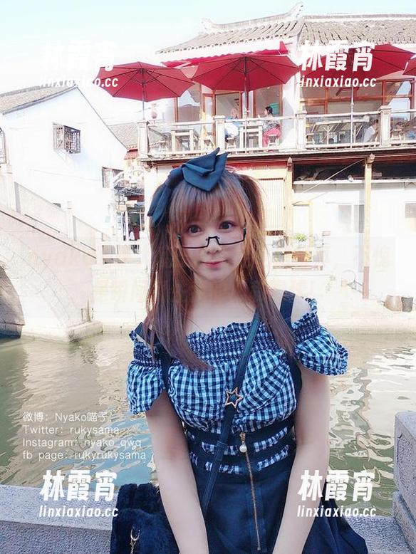 nyako喵子大魔王的美足私房写真，不愧是瞬间抓住我的心和眼球！