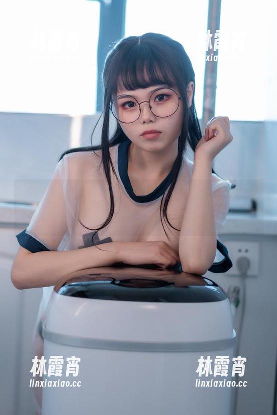 来了来了！七月喵子最新套图，千刀万剐，绝对让你‘心脏狂跳’！