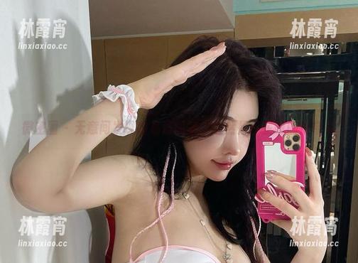微密圈 - 无意间发现的私房图集，居然是于芷晴的吊带袜