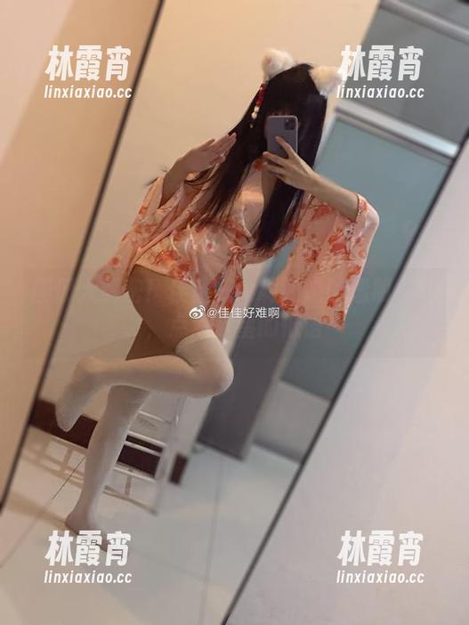 图册大解密！佳佳好难啊和她的透明女仆，点滴欲望的低语