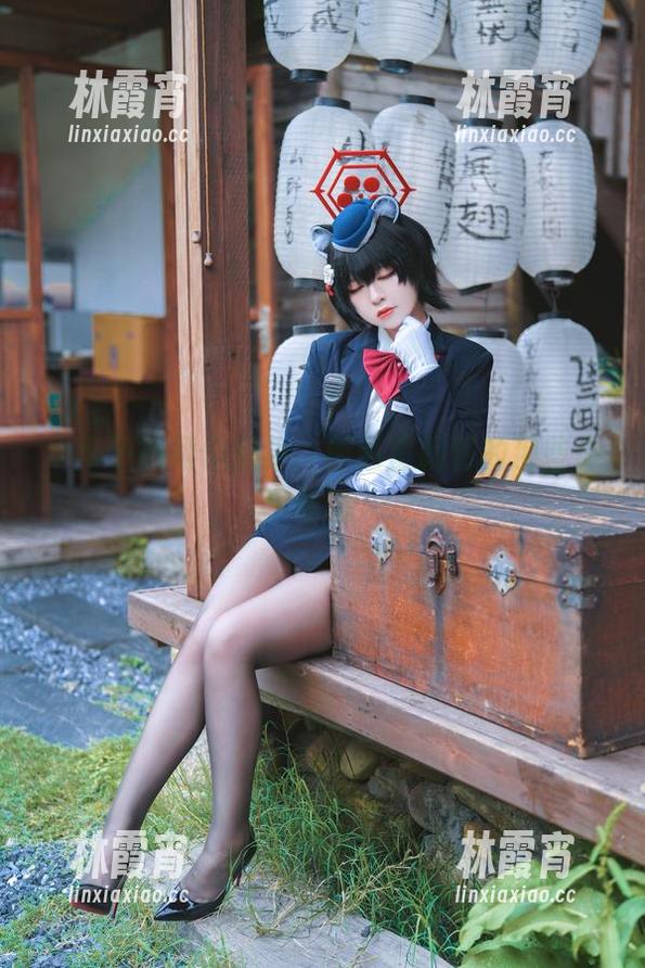 半半子 半半子短裙作品集,原图里藏着的那些小骚动