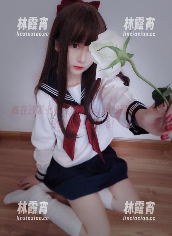 瘫在沙发上看古川kagura的图集，套装时尚与魅力齐飞！