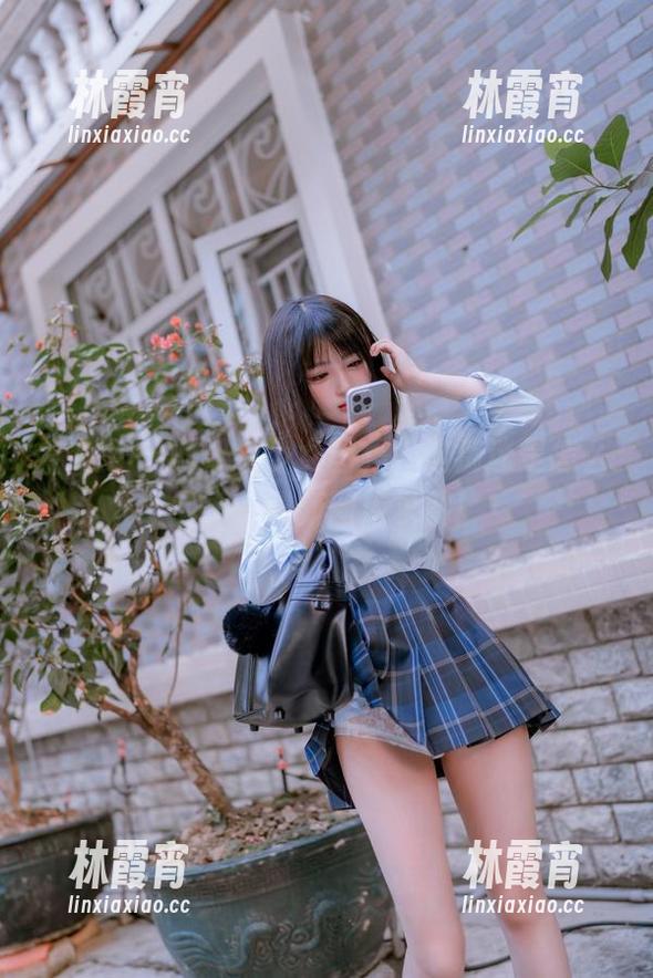 失眠小宁的奶牛少女图集，这痴迷是怎么回事，最新图库求解！