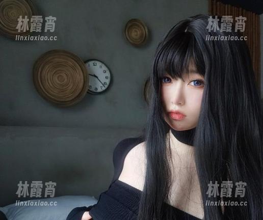 女主K的体操服私拍，哎呀，恨不得把每一张都藏起来！