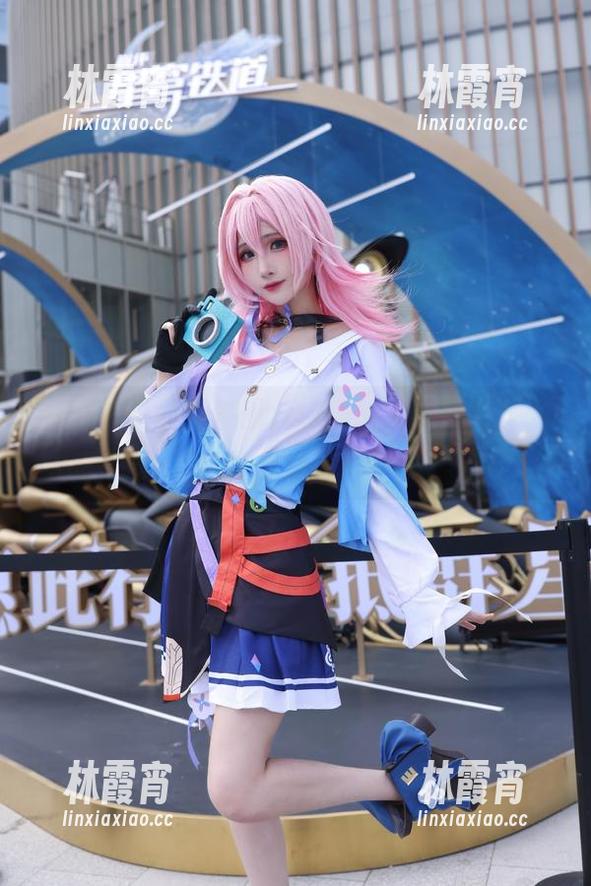 妖君白研最新套图：屿鹿共生，摄影师：我没让你来放空心情的！