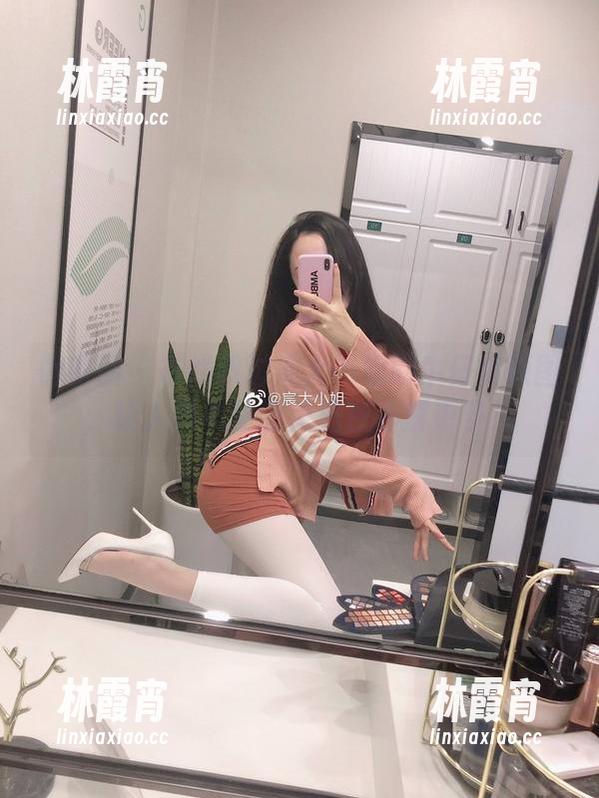 宸大小姐 微密圈 - 在线飘过宸大小姐的牛仔裤原图,让人忍不住想点进去了解更多!