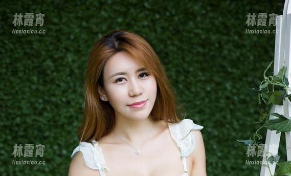 尤物馆-孟狐狸FoxYini 尤物馆 - 不看可惜!孟狐狸FoxYini最新图集中,姐姐的每一瞬都是惊艳