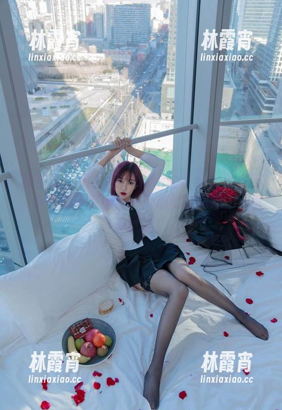 果儿Victoria 微密圈 - 果儿Victoria的红红火火系列,合集里每张都是一次心灵的搅动,不信你试试!