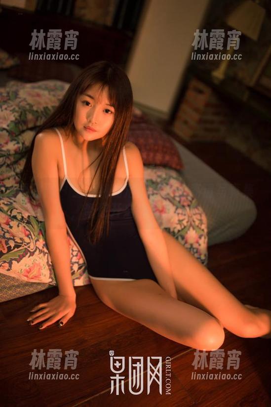 果团网-王语纯 果团网 - 王语纯的浴缸故事:高清写真集,带你开启幽默之旅!