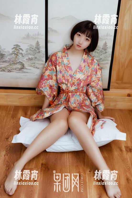 果团网 - 下载莫雅淇的网袜写真，让你的生活更有趣？