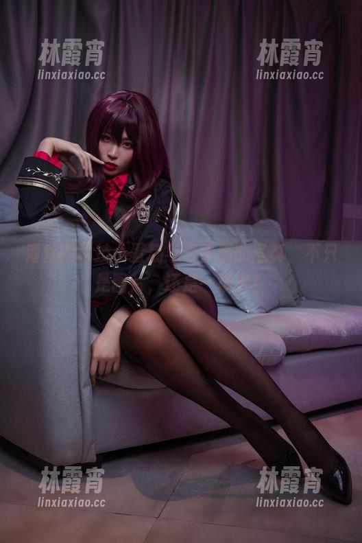 海克斯科技小蛋糕与水手服的写真，不只是图片，还是一场梦！