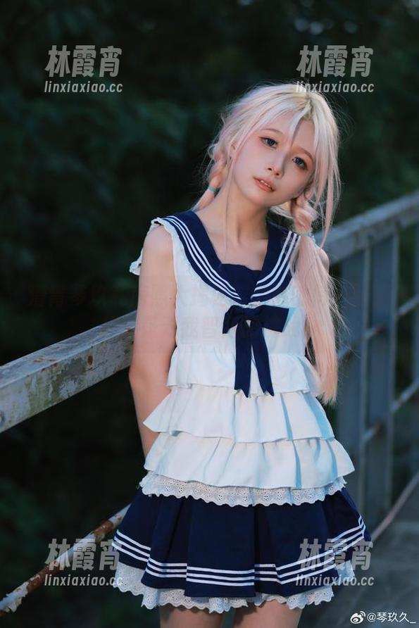 清青琴玖私房照大揭秘：学妹的每一张图片都是对我智商的挑战！
