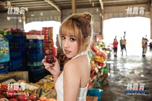 爱丝-欣杨 爱丝 - 欣杨的女孩游戏:高清图包让你产生出‘我也想这样拍’的念头!