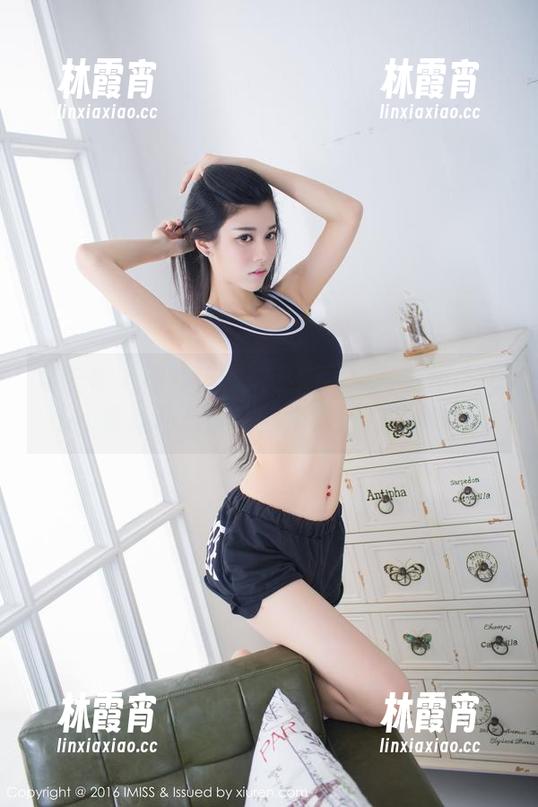 爱蜜社 - 肉丝这次怎么能不看？逗逗doudou最新写真集带你走进别样的风情！