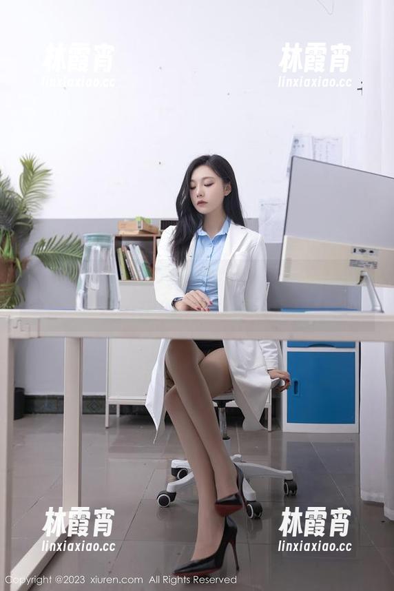 秀人网 - 绝不套路！安然anran私房图包中的剧情游戏