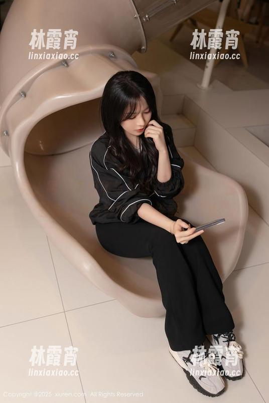 秀人网-金幼汐Vivian 秀人网 - 牛仔裤与金幼汐Vivian,在线图集里的奇妙配对,谁能顶得住?