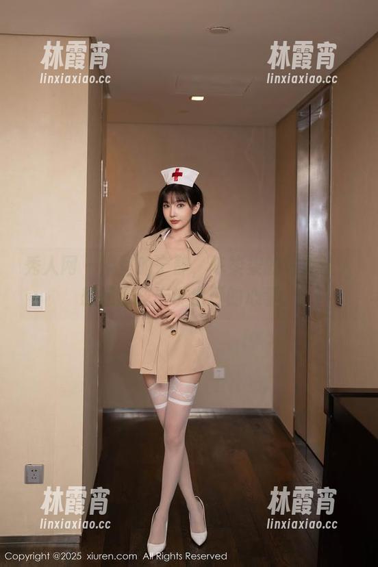 秀人网 - 浴室的宁静，陈柒柒的写真让人想起那些未说出口的心事。