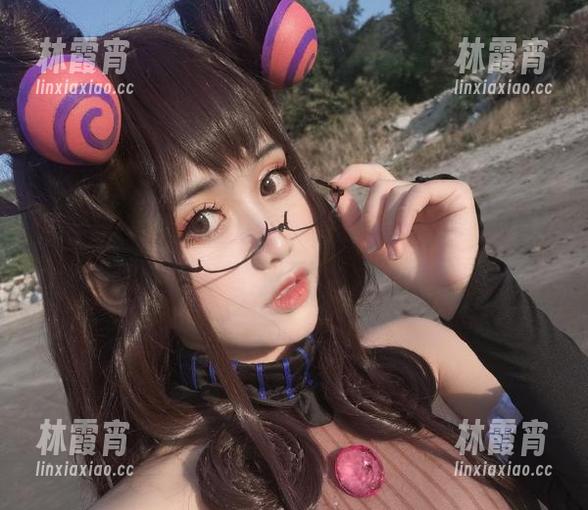 “芊川一笑MNK校服”套图：真的是有点让人心动，有点怀旧，有点……有点奇妙吧？