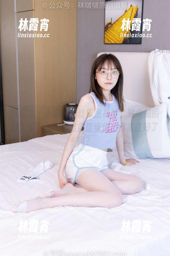 袜啵啵 - 小淳短肉丝原图福利，脚尖加固款，穿上就能踏出自信步伐～你准备好了吗？