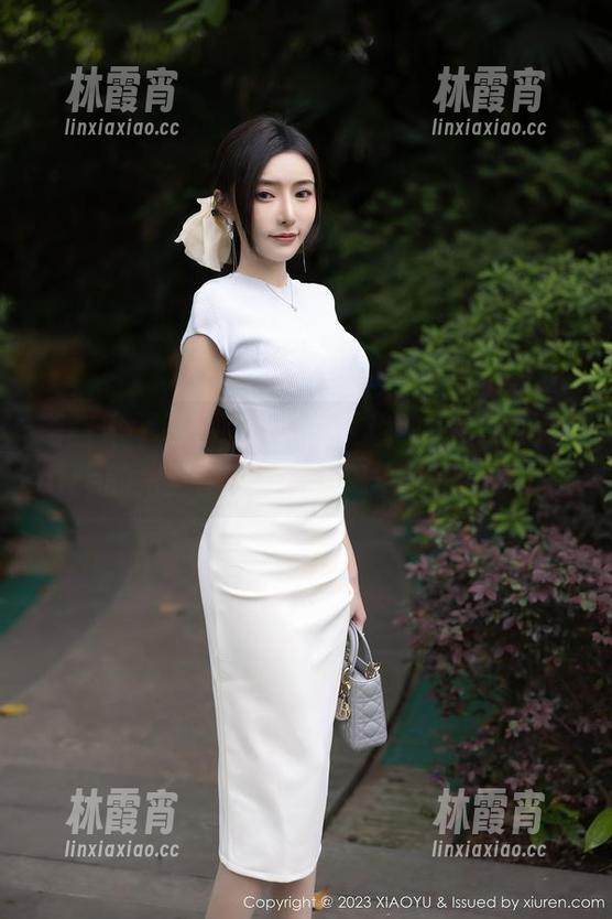 语画界-允儿Claire 语画界 - 每一张原图都在说故事,允儿Claire的第三套写真让我忍不住一刷再刷!