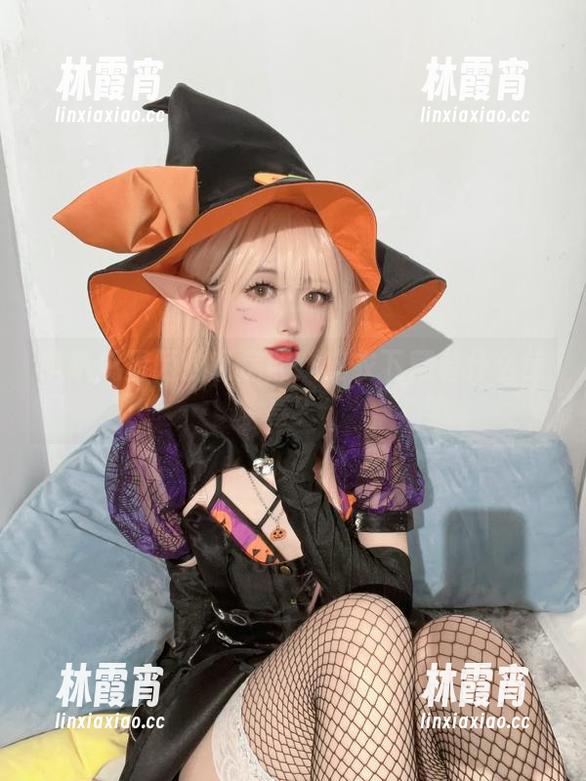 趴趴捣蛋陌的私房照：皮衣下藏着什么惊喜？