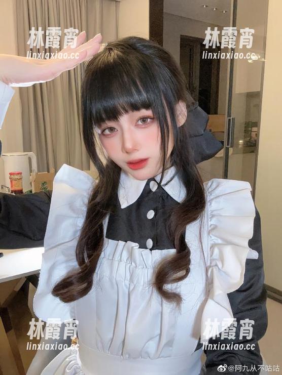 看阿九从不咕咕的小恶魔写真，分享一下我的内心小剧场