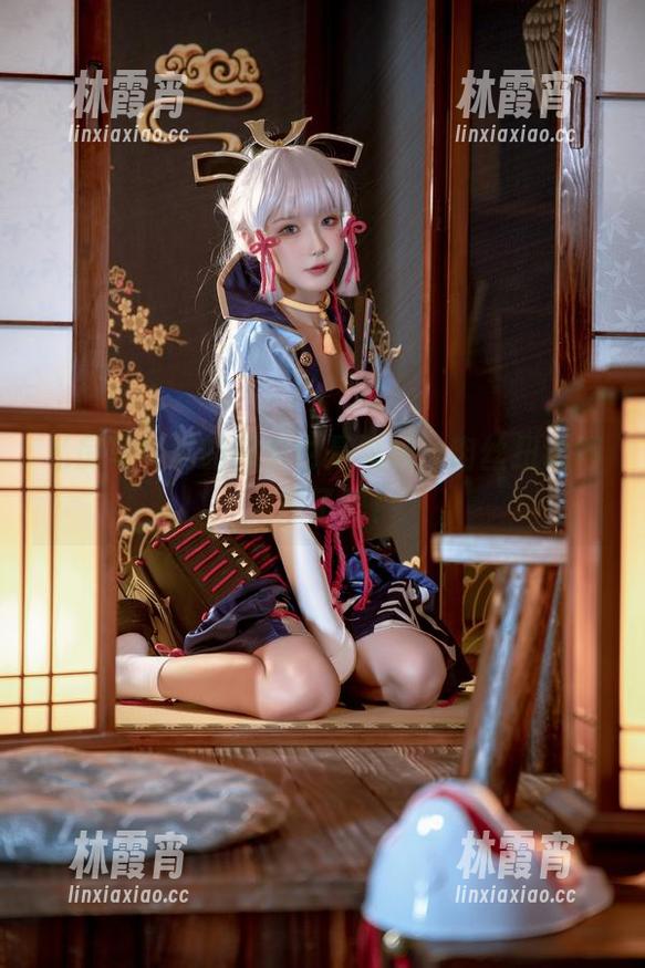 私房写真里的阿包也是兔娘，肉丝扭动得太撩了吧！