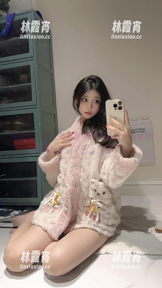 陈妮妮UNI 微密圈 - 看过陈妮妮UNI的美腿,免费的美图也变得不那么重要了!