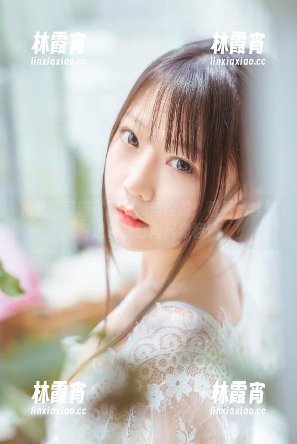 香草喵露露 精选香草喵露露的黑丝自拍:看看黑丝如何逆袭成时尚风向标!
